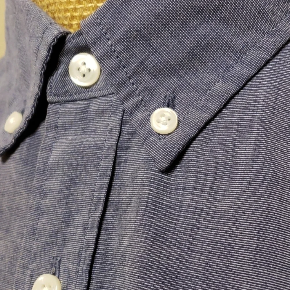 J crew blue long sleeve slim fit button down shirt